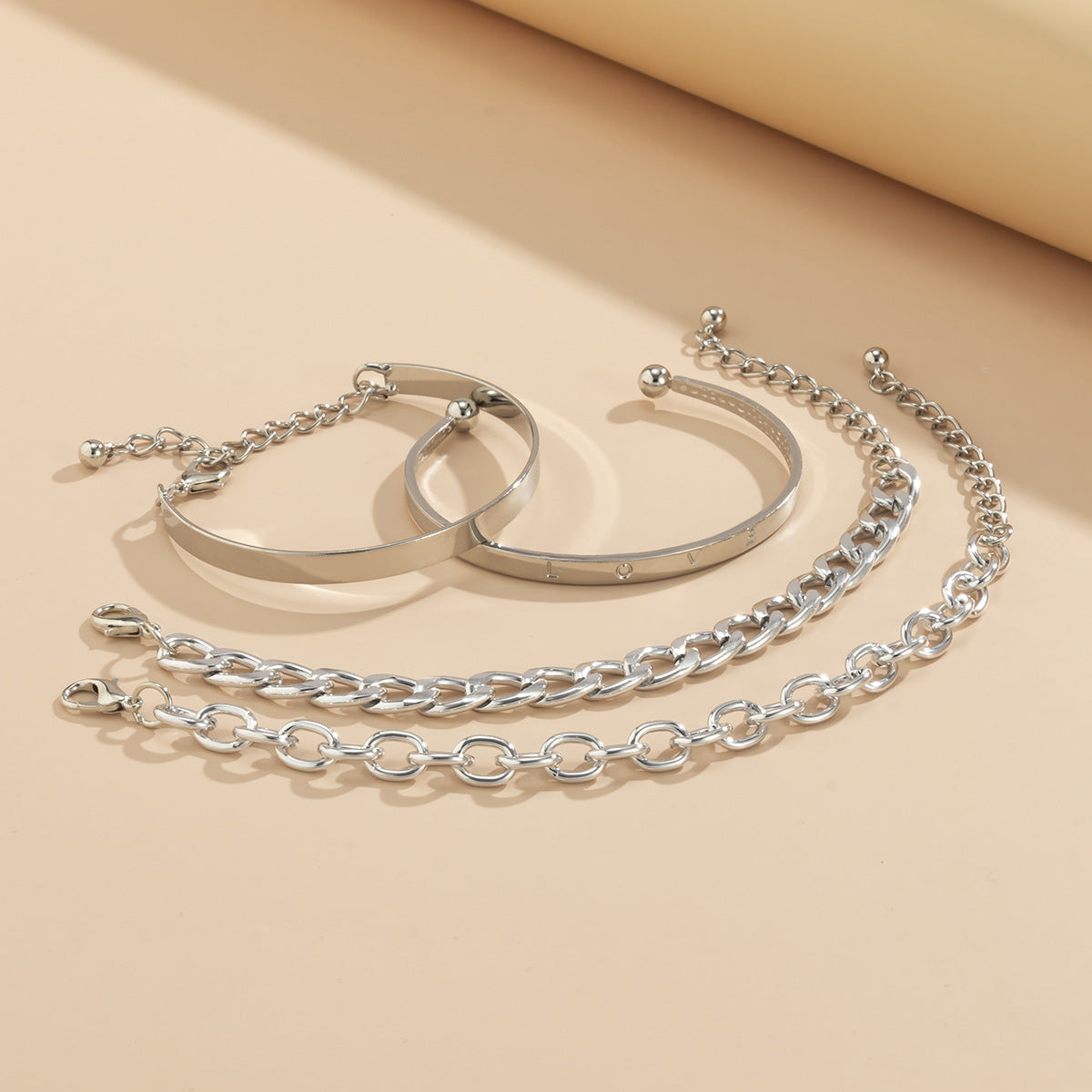 Simple And Smooth C-Shaped Hollow Chain Bracelet Set