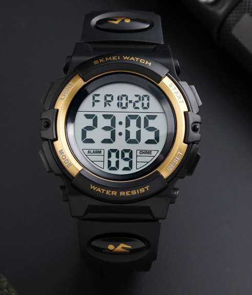 Moment Beauty Multifunction Sports Watch