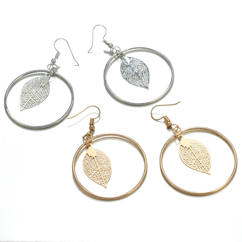 Hot Round Hollow Leaf Pendant Earrings