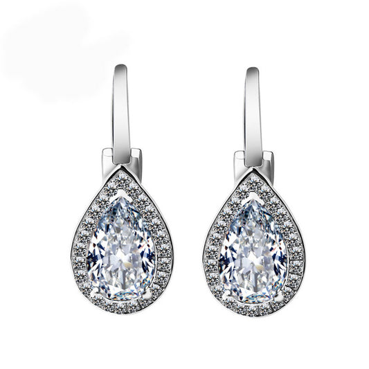 The Hot Drop-Shaped Zircon Diamond Earrings Are Versatile