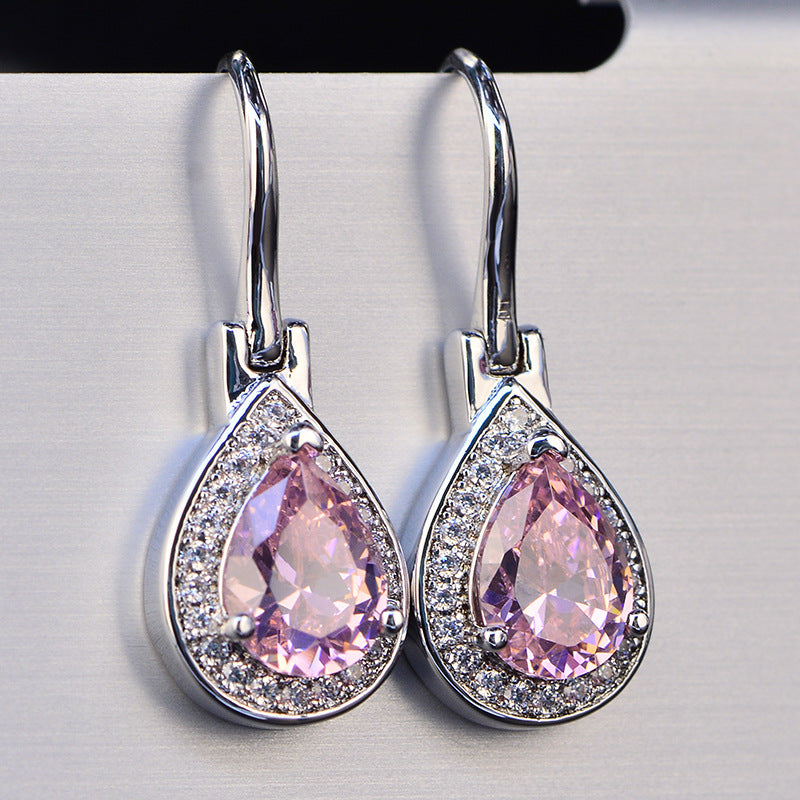 The Hot Drop-Shaped Zircon Diamond Earrings Are Versatile