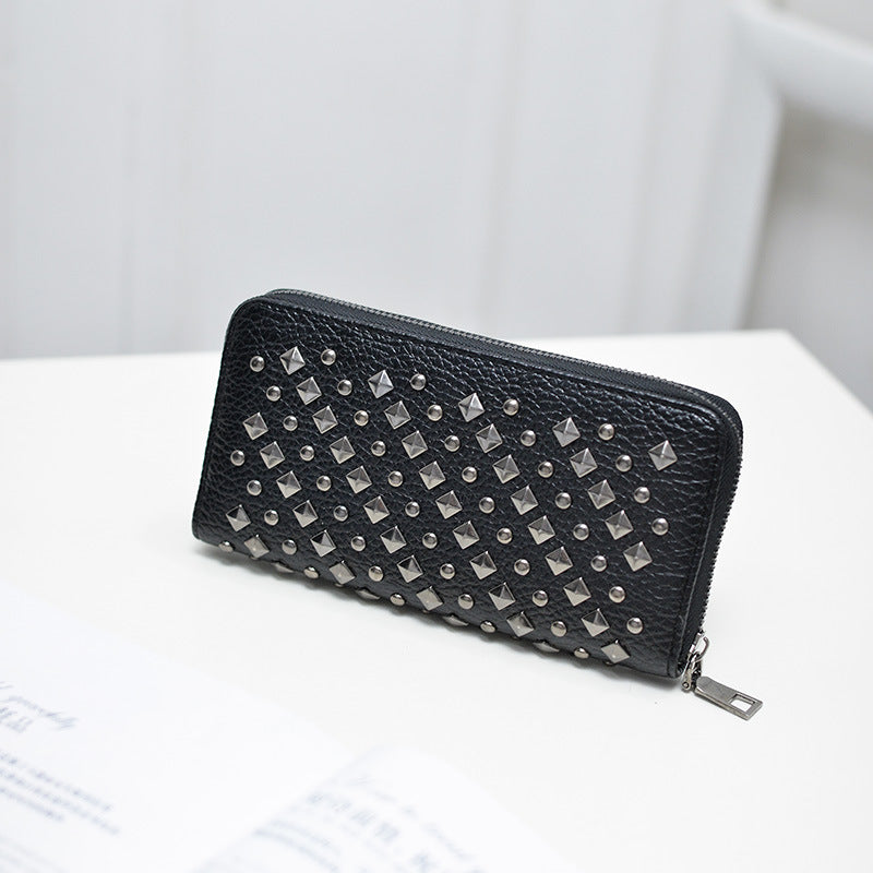 Version Of The Hot Punk Rivet Long Wallet Fashion Simple Clutch Large Capacity Multi-Card Pocket Wallet