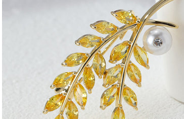 High-Grade Leaf Pearl Brooch For Women