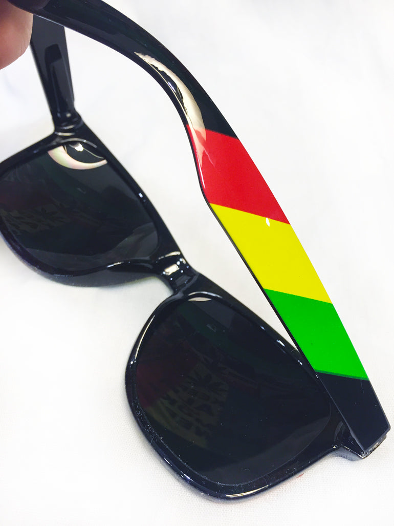 Colorful Striped Pilot Sunglasses With Black Lenses