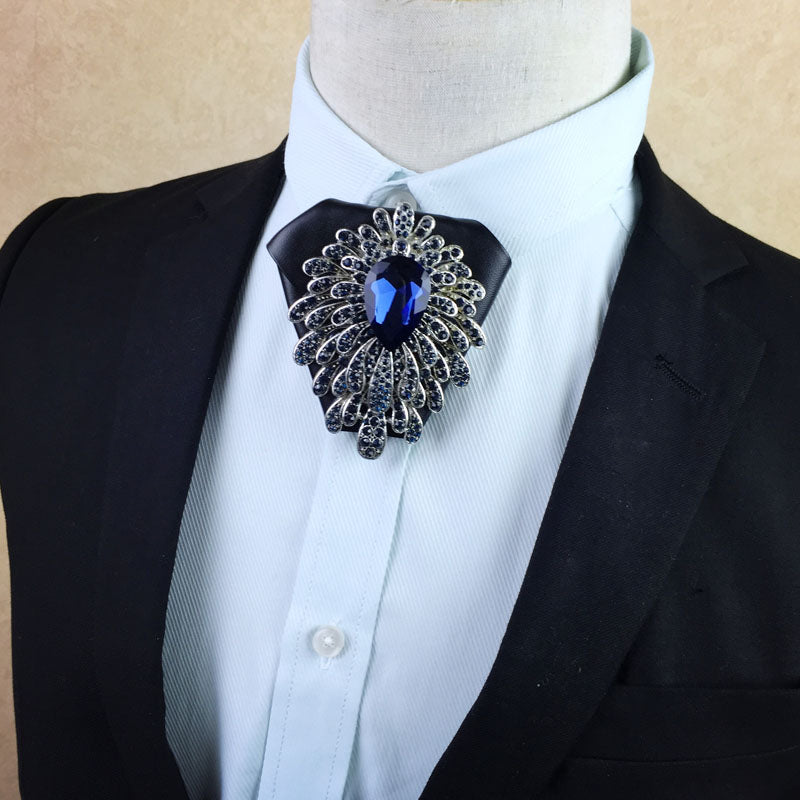 Men's Bow Tie With Metal Diamond Tassel