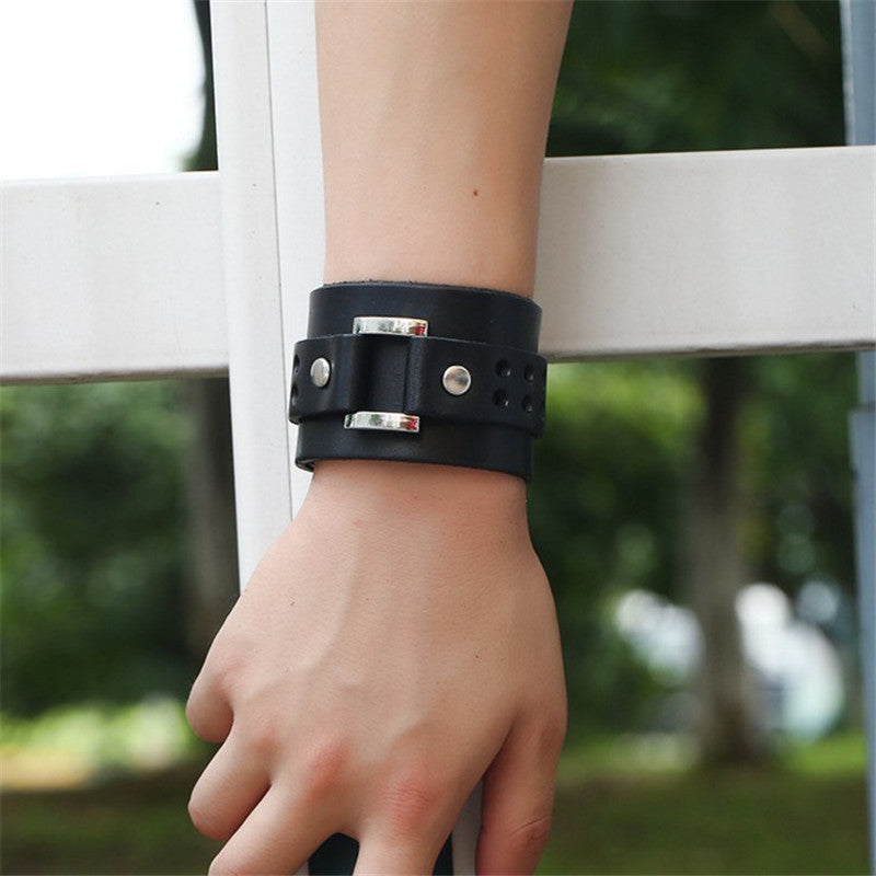 Men’s Retro Leather Bracelet with Geometric Design