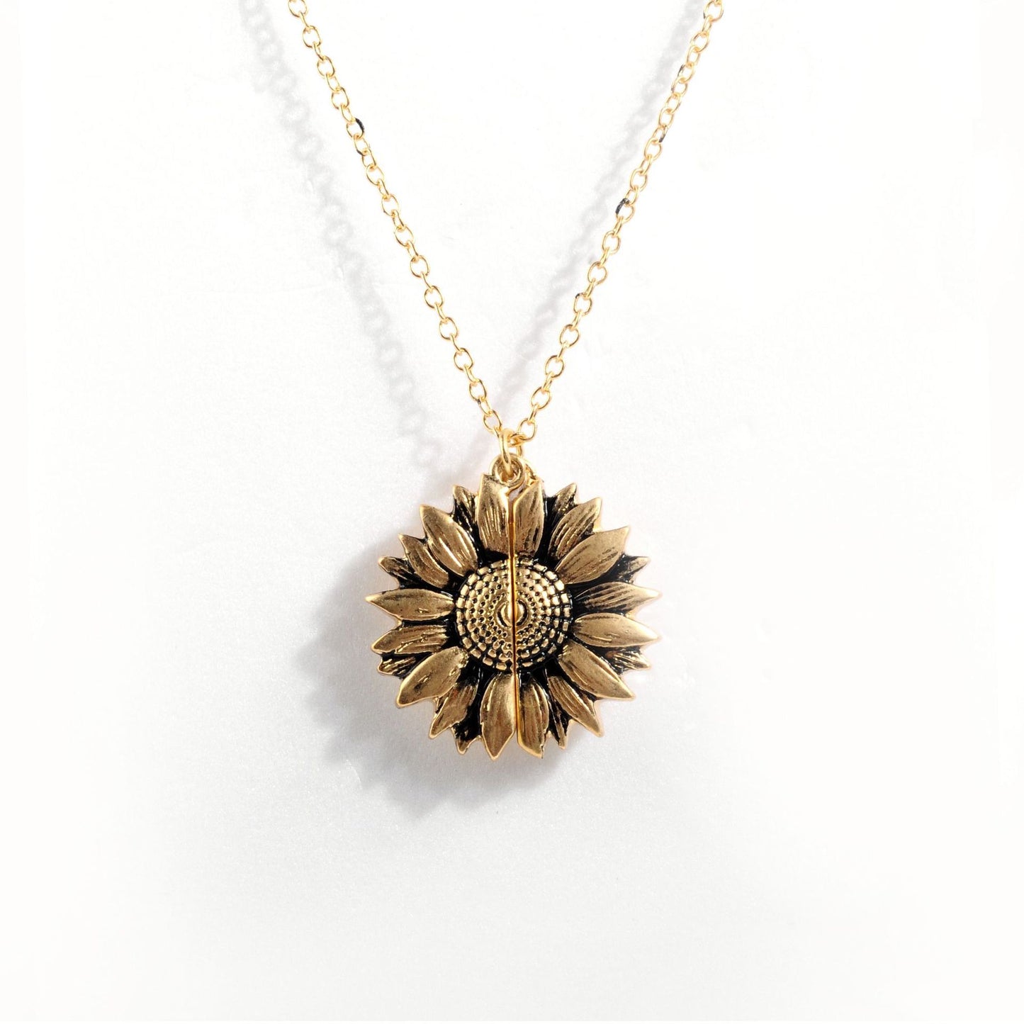 Sunflower Double-Layer Lettering Necklace