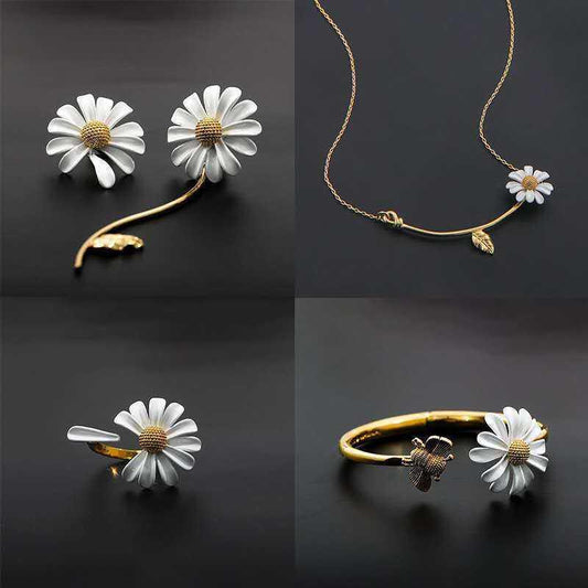 Premium Sense Earrings Necklace Female Clavicle Chain