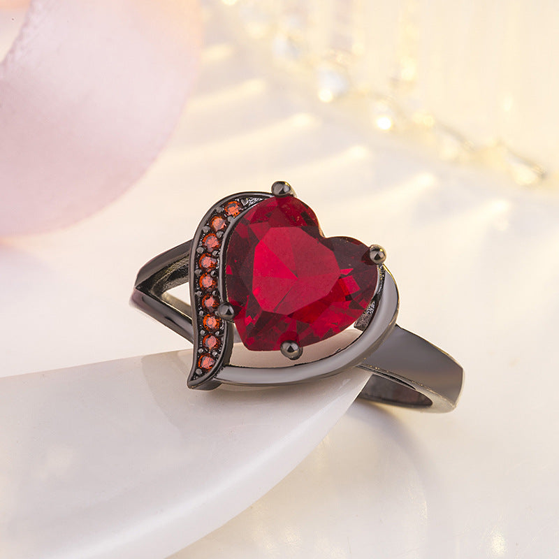 Love Heart-Shaped Black Gold Plated Color Large Zircon Heart-Shaped Ring