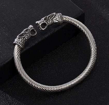 Asgard Crafted Grey Wolf 'S Head Torc Bracelet