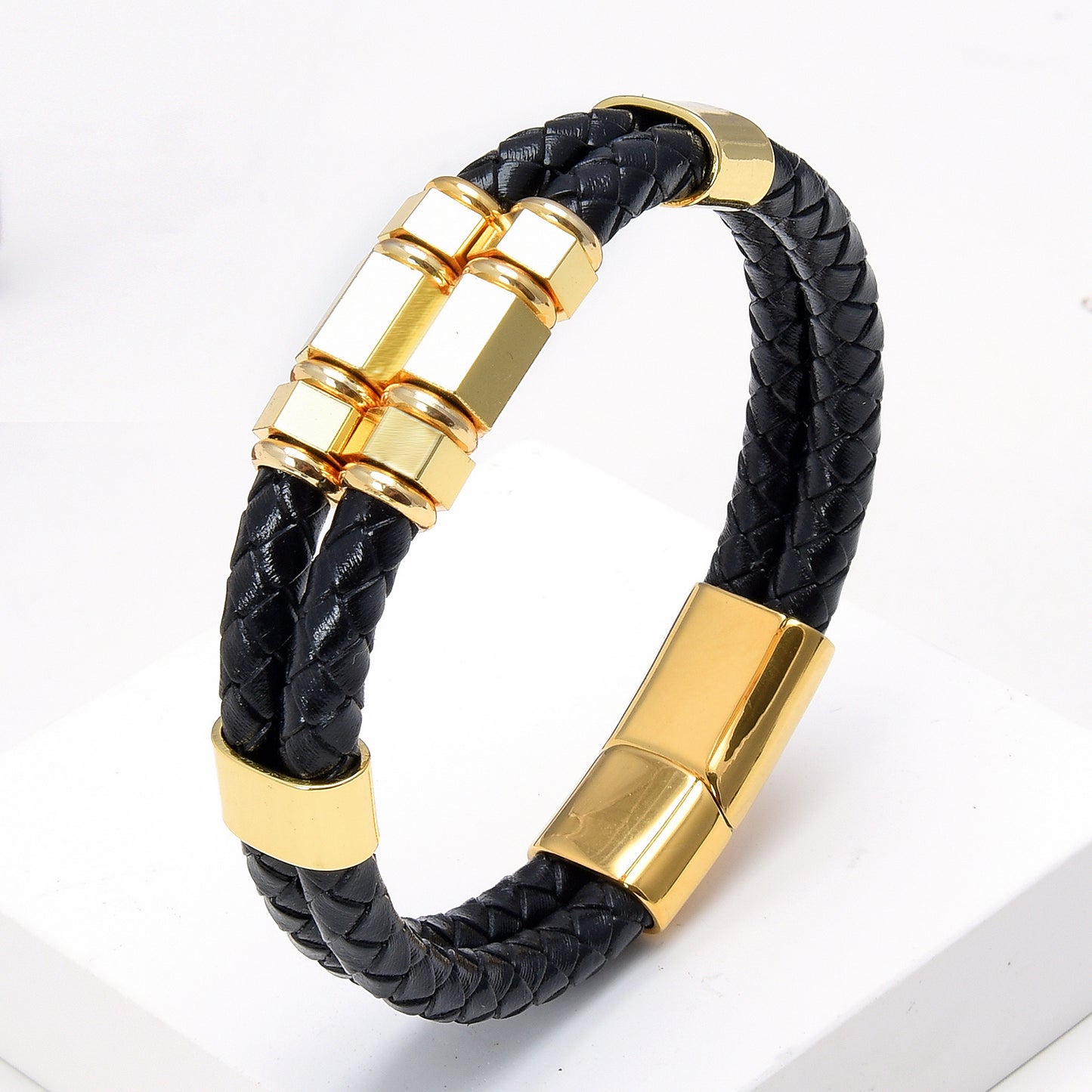 Bracelet Men and Women Leather Stainless Steel Magnet Buckle