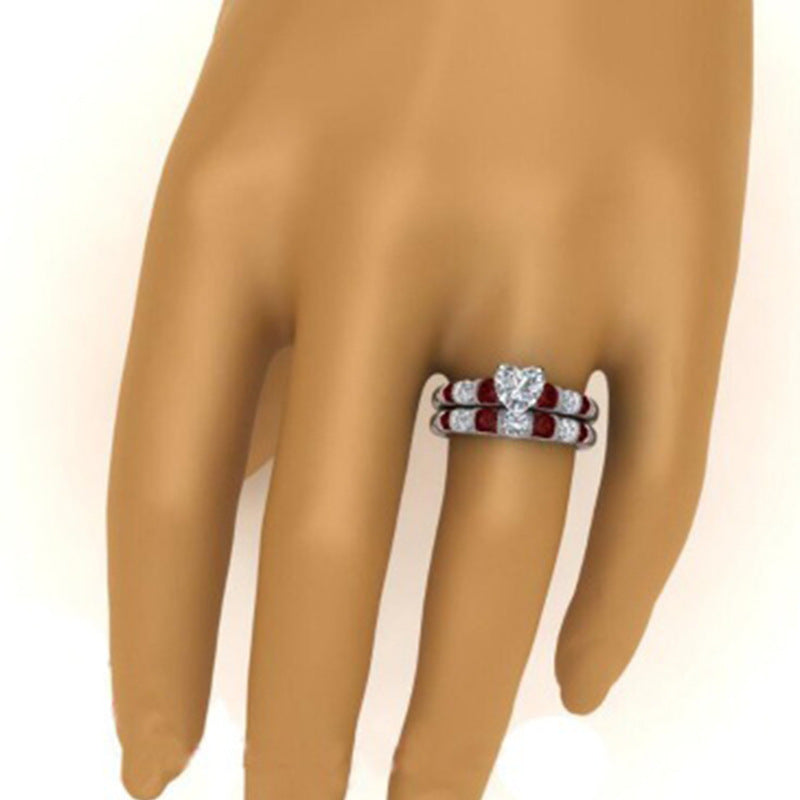 Statement Fashion Set Ring With Heart Shaped Diamonds