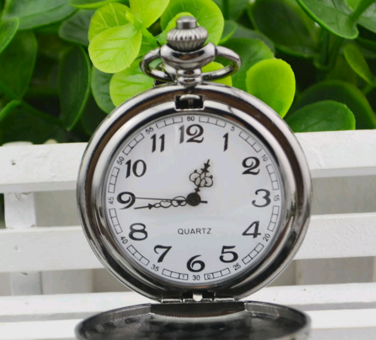 Tungsten Steel Polished Black Continental Fashion Retro Flip Pocket Watch Men and Women Antique Gift Watch Pocket Watch