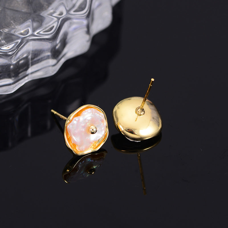 Fashion Trend Earrings Simple Personality Metal Texture Earrings Oval Pearl Earrings