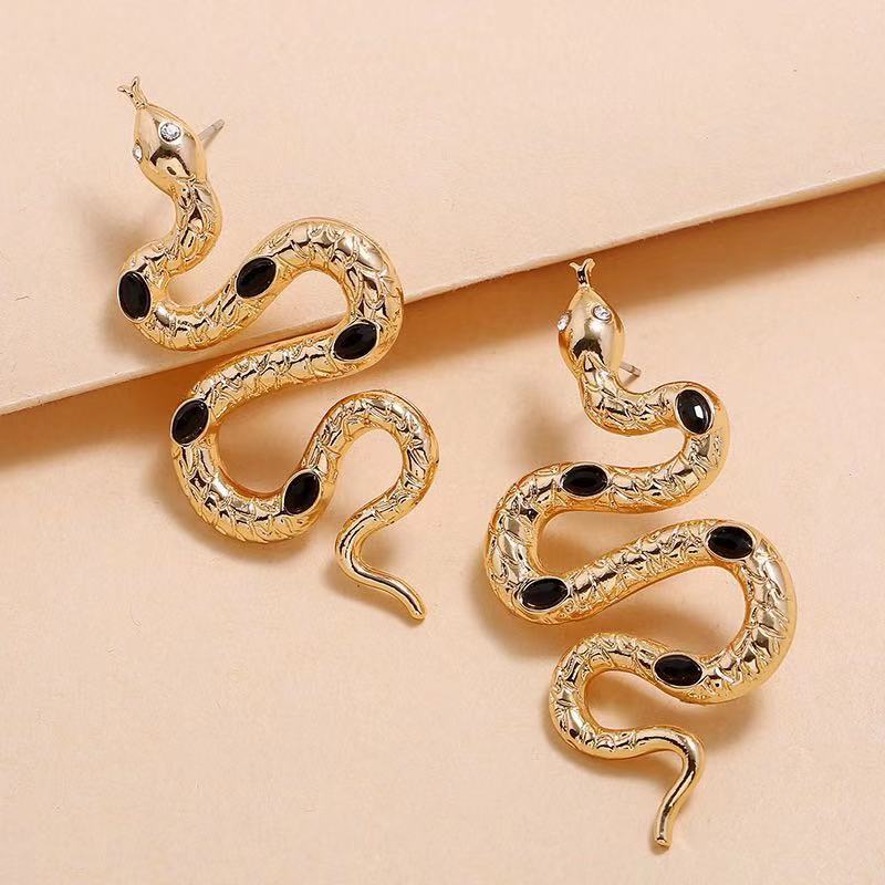 Simple Diamond Eyes Snake Earrings Women