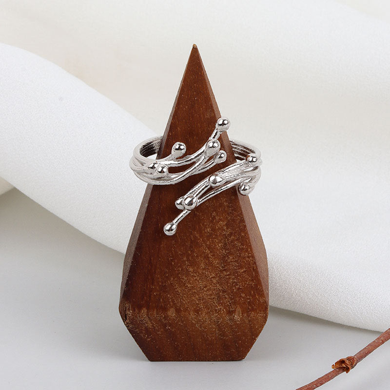 Simple And Versatile Heterogeneous Irregular Branches Net Celebrity Ring