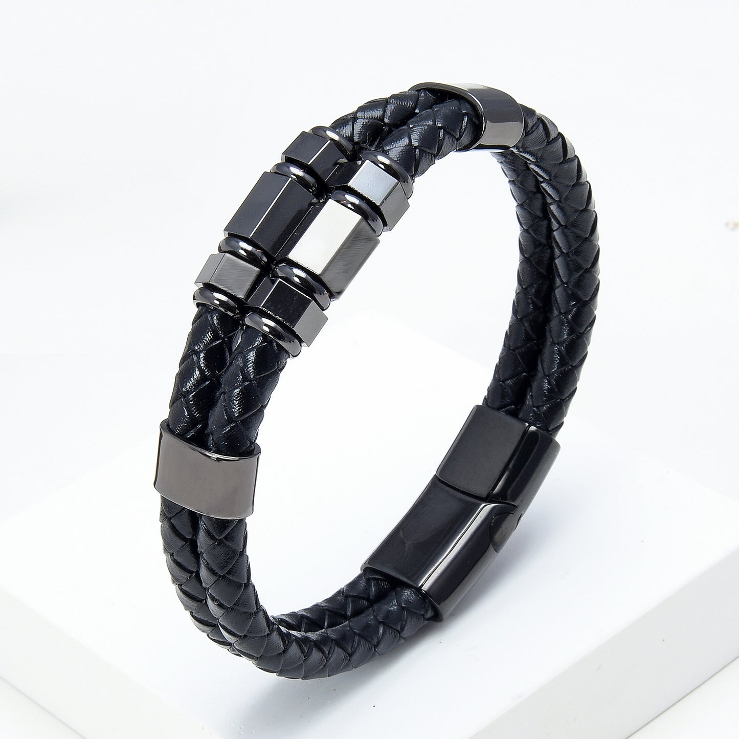 Bracelet Men and Women Leather Stainless Steel Magnet Buckle