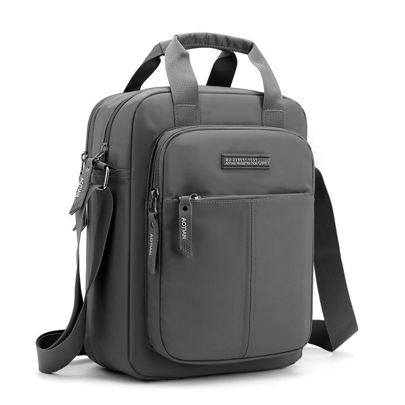 Vertical Version Of The Hot Men's Casual Business One-Shoulder Messenger