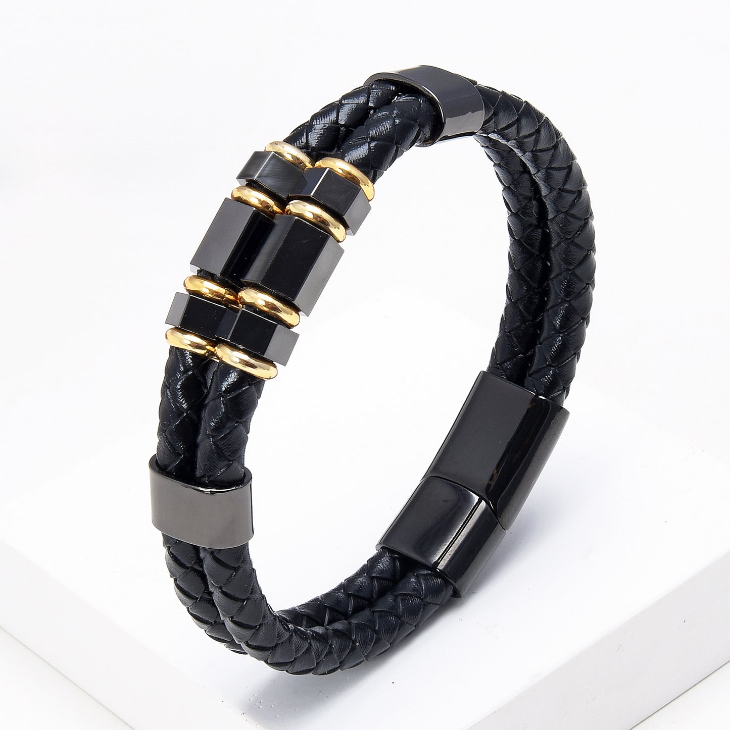 Bracelet Men and Women Leather Stainless Steel Magnet Buckle